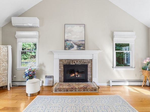 1 Jonathans Way, Upton MA 01568