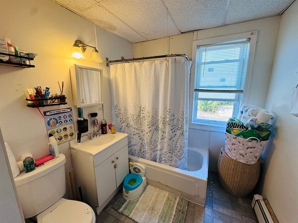 23 Woodford St, Worcester MA 01604