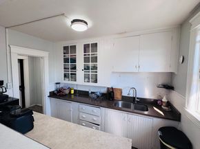23 Woodford St, Worcester MA 01604