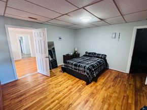 23 Woodford St, Worcester MA 01604