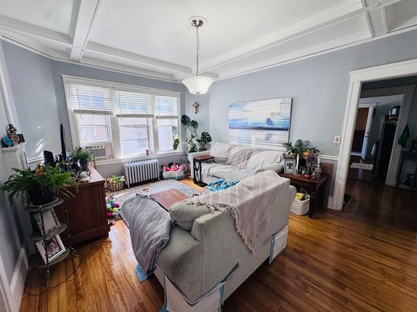 23 Woodford St, Worcester MA 01604