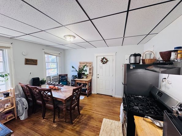 23 Woodford St, Worcester MA 01604