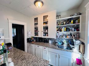 23 Woodford St, Worcester MA 01604