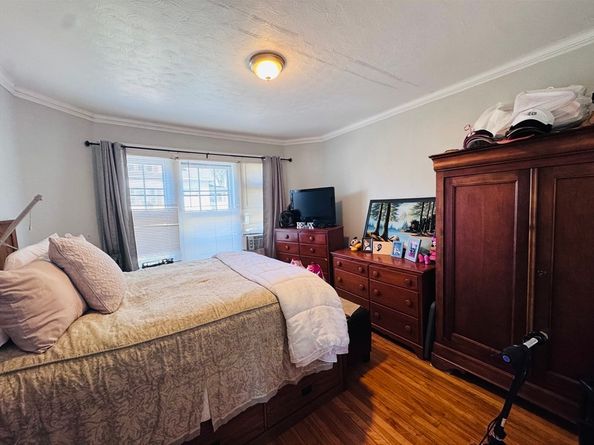 23 Woodford St, Worcester MA 01604
