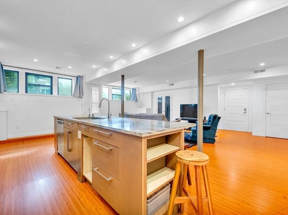 2021 Commonwealth Ave B, Boston MA 02135
