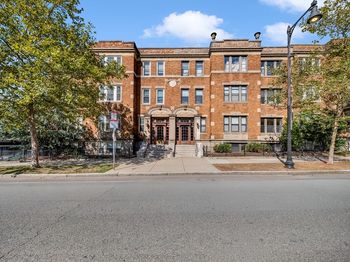 2021 Commonwealth Ave