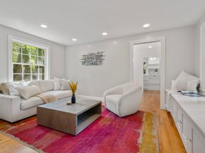 208 South St, Brookline MA 02467