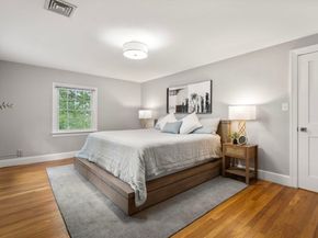 208 South St, Brookline MA 02467