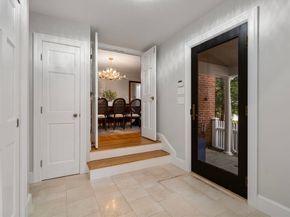 208 South St, Brookline MA 02467
