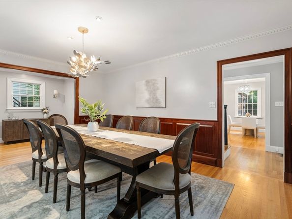 208 South St, Brookline MA 02467