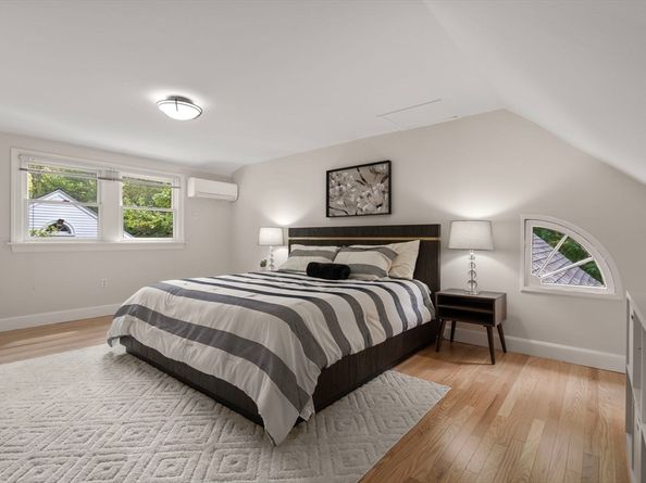 208 South St, Brookline MA 02467