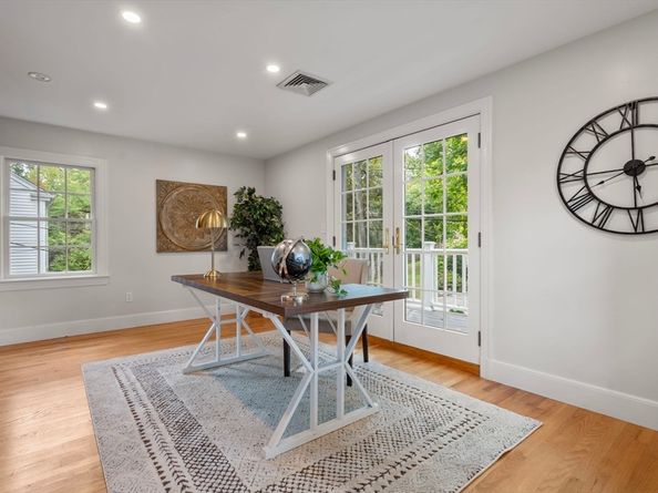 208 South St, Brookline MA 02467