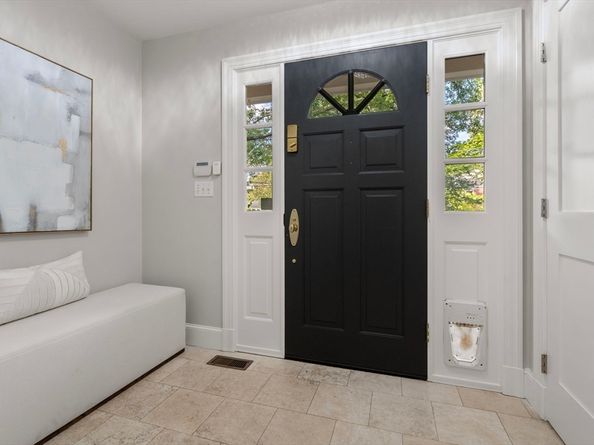 208 South St, Brookline MA 02467