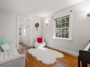 208 South St, Brookline MA 02467