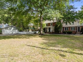 208 South St, Brookline MA 02467