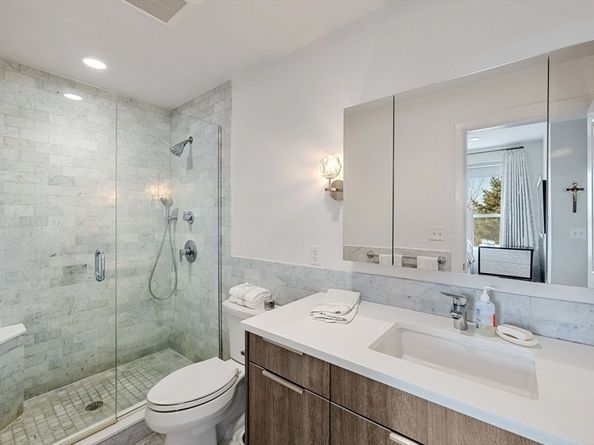 928 E Broadway 9, Boston MA 02127