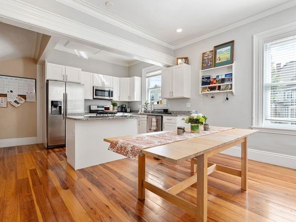 40 Humphreys St, Boston MA 02125