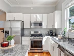 40 Humphreys St, Boston MA 02125