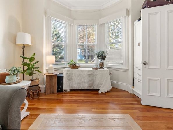 40 Humphreys St, Boston MA 02125