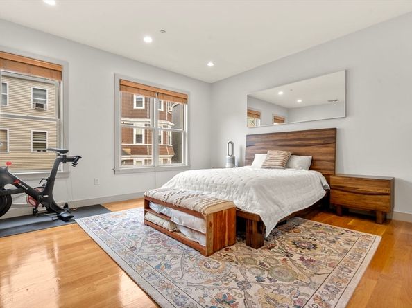 45 Vinton St 1, Boston MA 02127
