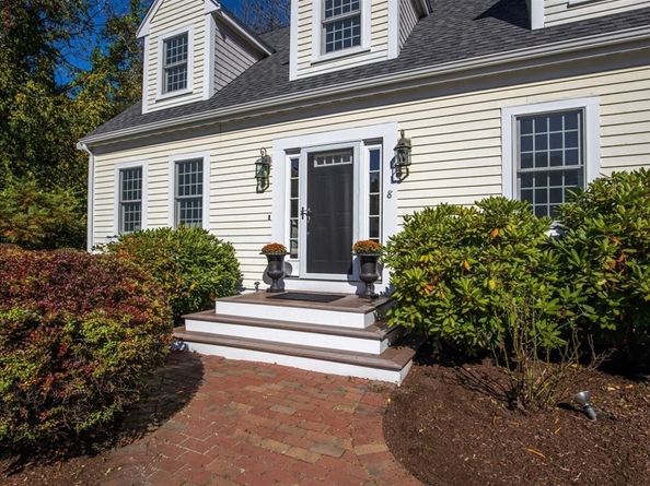 8 Trudys Ln, Scituate MA 02066