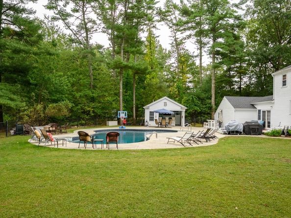 234 Forest St, Pembroke MA 02359