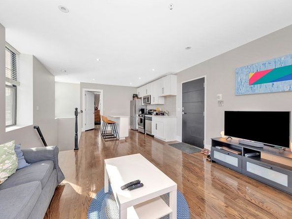27 Dudley St, Boston MA 02119