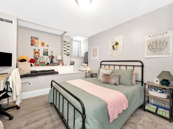 27 Dudley St, Boston MA 02119