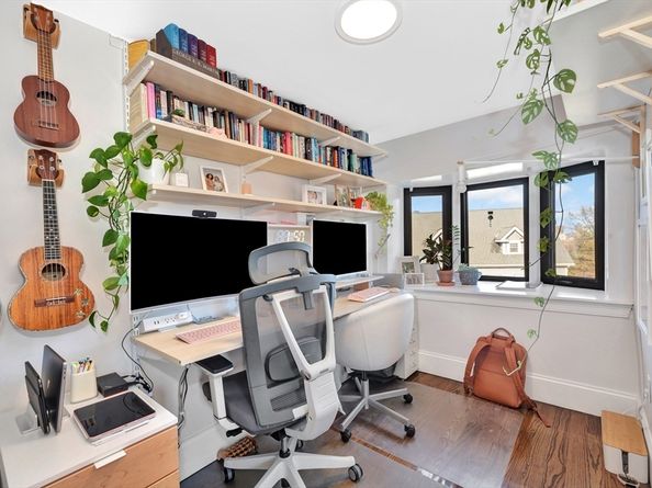 27 Dudley St, Boston MA 02119
