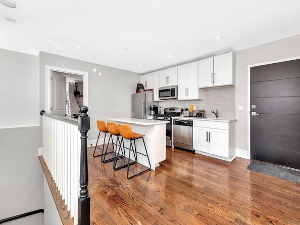 27 Dudley St, Boston MA 02119
