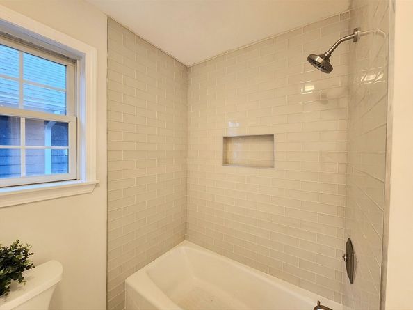 121 Condor 2, Boston MA 02128