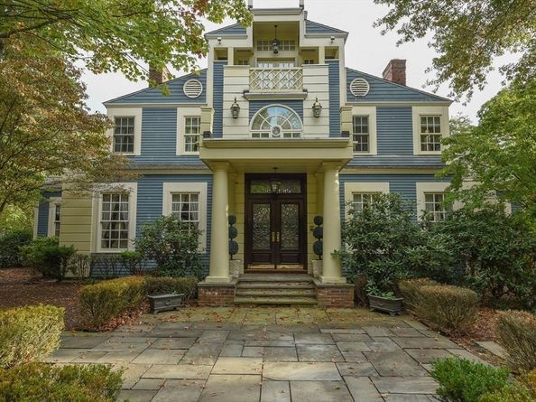 86 Kingsnorth Street, Northbridge MA 01588