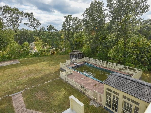 86 Kingsnorth Street, Northbridge MA 01588