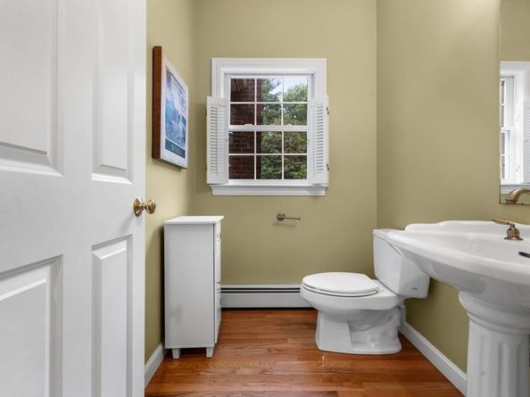 731 Samuel Dr, Northbridge MA 01588