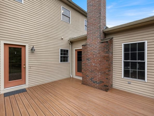 731 Samuel Dr, Northbridge MA 01588