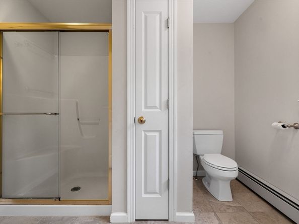 731 Samuel Dr, Northbridge MA 01588