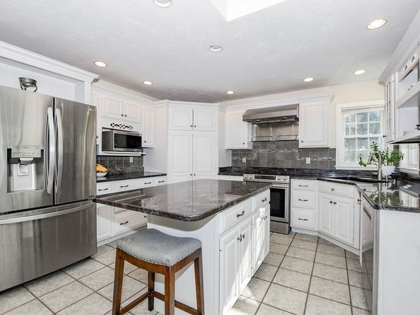 4 Olde Logging Road, Marion MA 02738