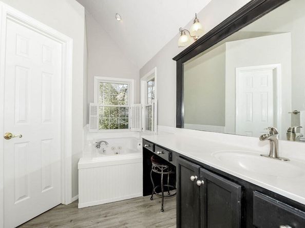 4 Olde Logging Road, Marion MA 02738