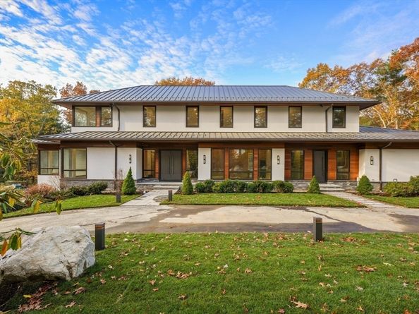 12 Robin Rd, Weston MA 02493
