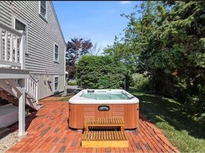 66 Seabury Point Road, Duxbury MA 02332