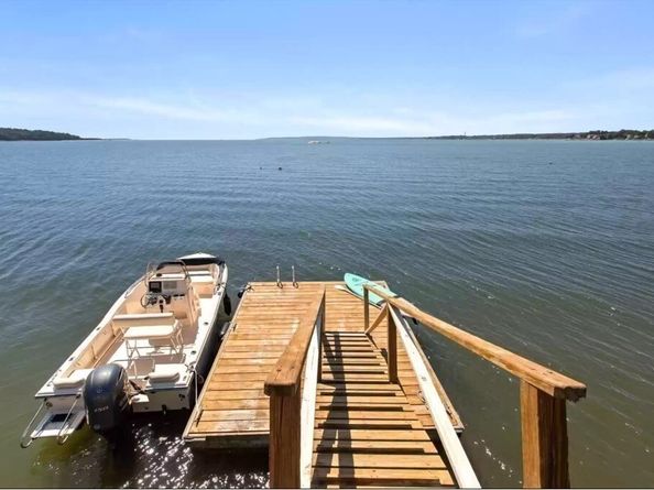 66 Seabury Point Road, Duxbury MA 02332