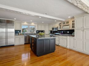 66 Seabury Point Road, Duxbury MA 02332