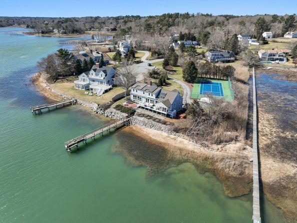 66 Seabury Point Road, Duxbury MA 02332
