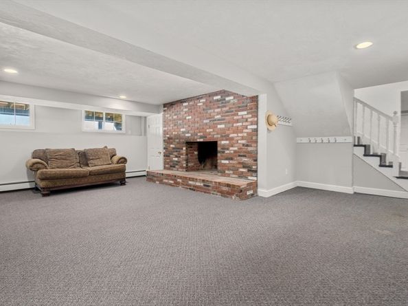 66 Seabury Point Road, Duxbury MA 02332