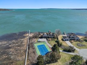66 Seabury Point Road, Duxbury MA 02332