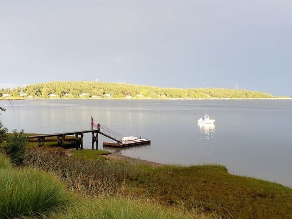66 Seabury Point Road, Duxbury MA 02332