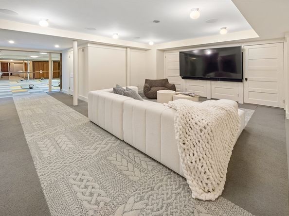 15 Hubbard Park Road, Cambridge MA 02138