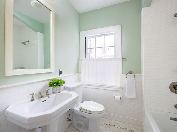 15 Hubbard Park Road, Cambridge MA 02138