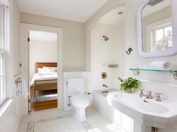 15 Hubbard Park Road, Cambridge MA 02138