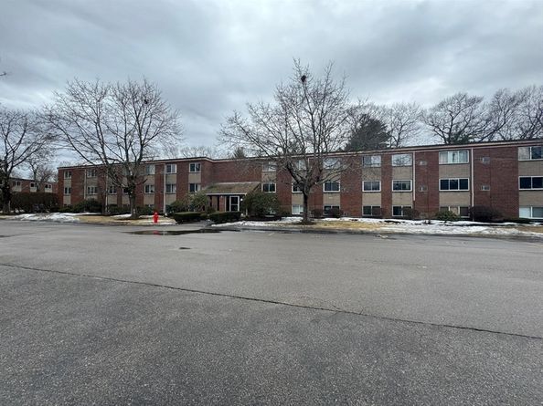11 Weld St 33, Framingham MA 01702